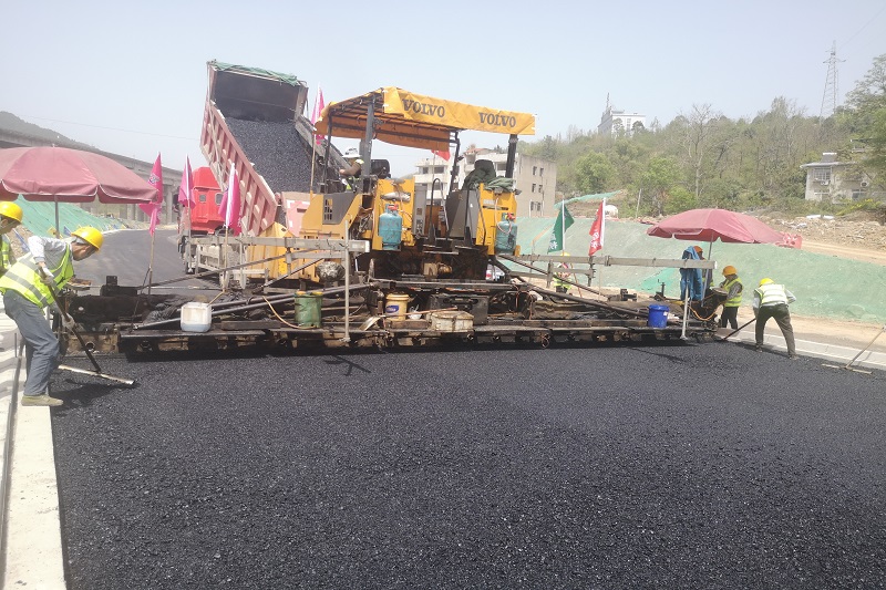 拼经济，，，，，比生长⑤丨Z6尊龙凯时集团养护分公司正式运营