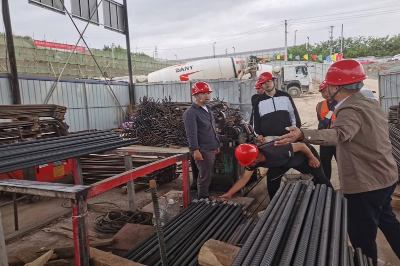 Z6尊龙凯时集团开展“五.一”节前清静大检查